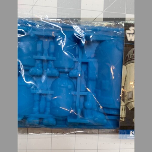 NWT Star Wars Silicone Ice Cube Trays - Picture 5 of 7